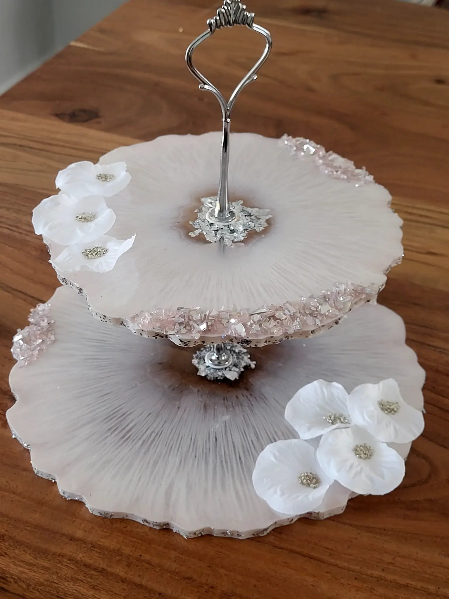 White Flower Cake Stand